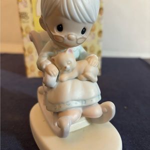 The perfect grandma precious moments